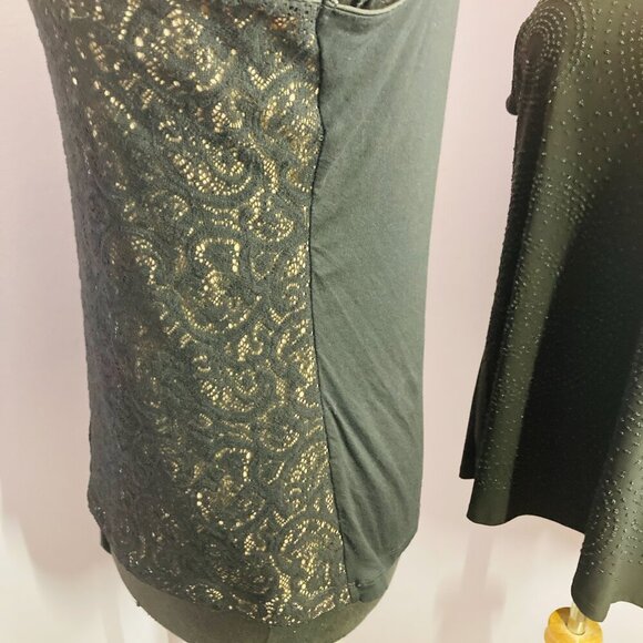 Black Tops, Set of 2, Size XL - Picture 4 of 13